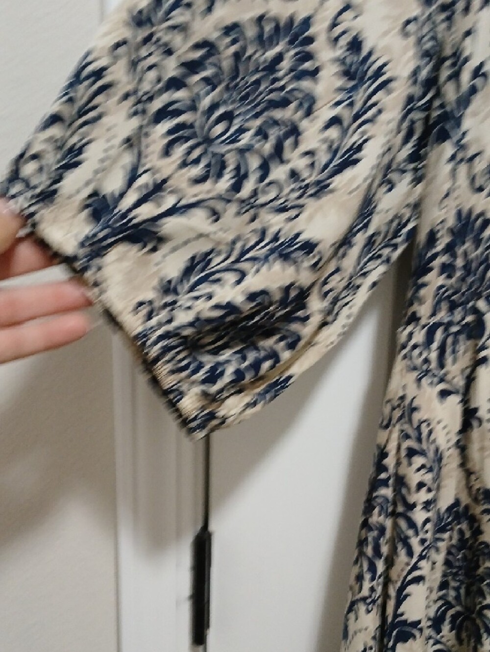BloomChic Navy and Cream Floral Midi Dress Sz 22-24 - Picture 5 of 6